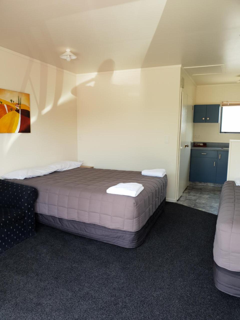 Spring Creek Motel Бленем Экстерьер фото